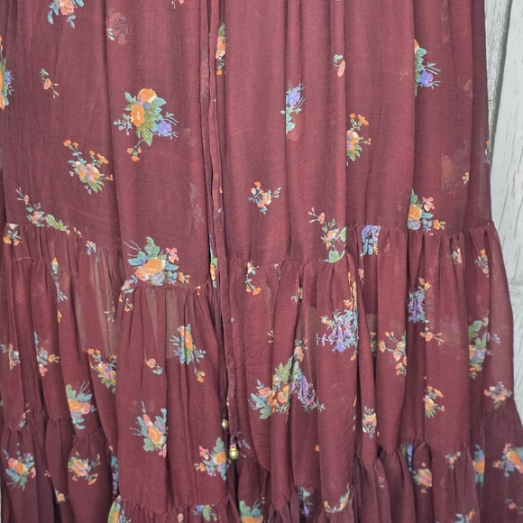Free People Garden Party Maxi Dress Burgundy Floral Smocked Ruffle S - Picture 7 of 8